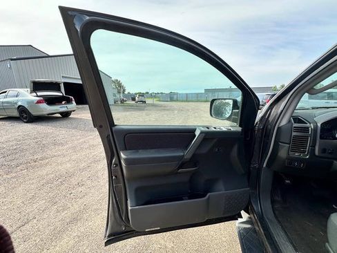 Used 2005 Nissan Armada SE AWD/4WD image 22