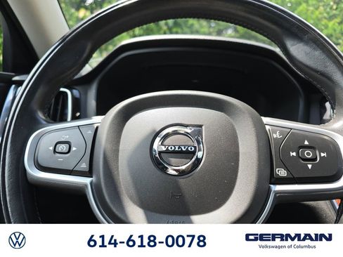 Used 2022 Volvo S60 B5 Momentum w/ Climate Package FWD image 27