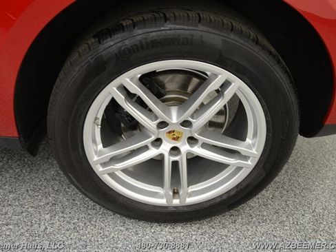 Used 2022 Porsche Macan image 43