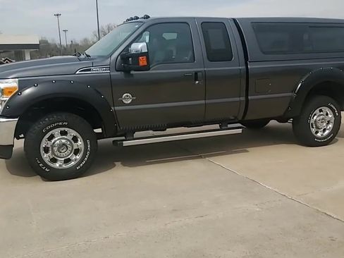 Used 2016 Ford F250 Lariat w/ Chrome Package AWD/4WD image 5