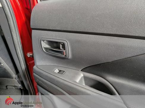 Used 2015 Mitsubishi Outlander GT AWD/4WD image 39