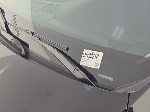 Used 2024 Chrysler Pacifica Touring-L FWD image 48