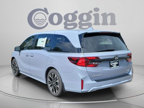 New 2026 Honda Odyssey Elite image 3