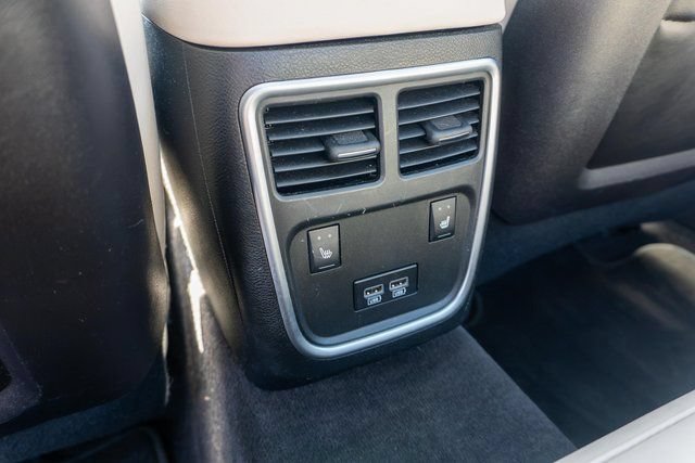 Used 2018 Chrysler 300 Limited w/ Safetytec Plus Group AWD/4WD image 13