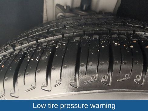 Used 2016 Ford Fusion SE image 19