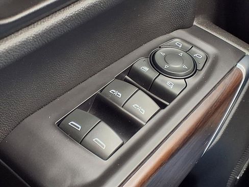 Used 2019 GMC Sierra 1500 SLT w/ SLT Premium Plus Package image 11