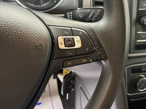 Used 2018 Volkswagen Atlas S FWD image 14