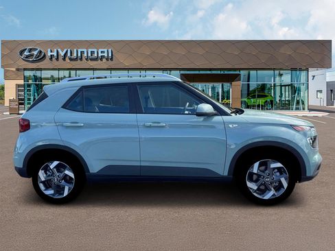 New 2026 Hyundai Venue SEL FWD image 9
