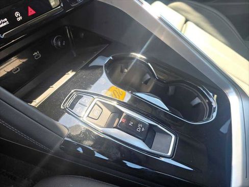 Used 2025 Audi Q5 Premium Plus w/ Premium Plus AWD/4WD image 32