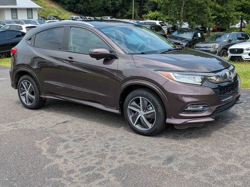 Used 2019 Honda HR-V Touring image 8