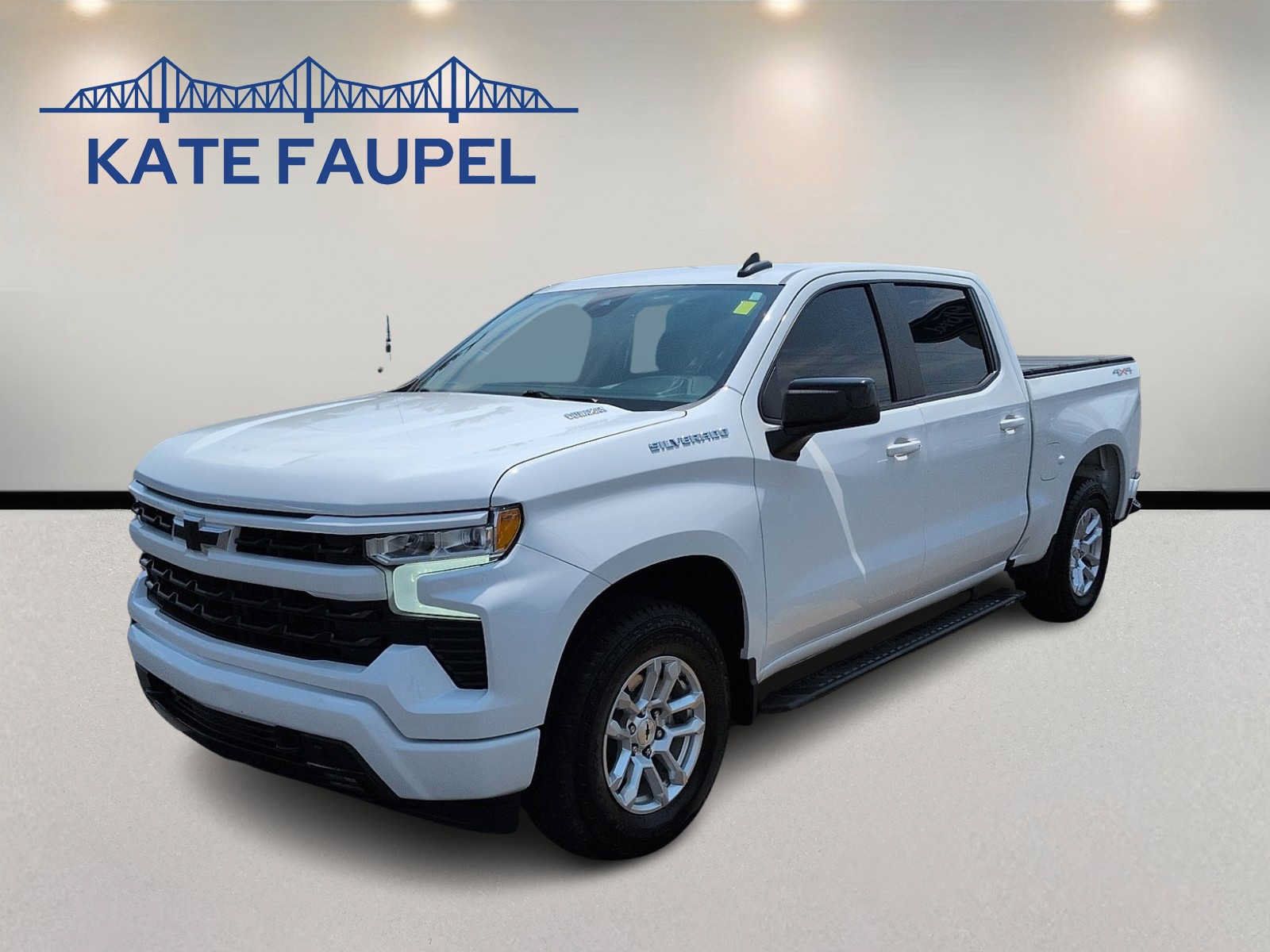 Used 2024 Chevrolet Silverado 1500 RST AWD/4WD image 3