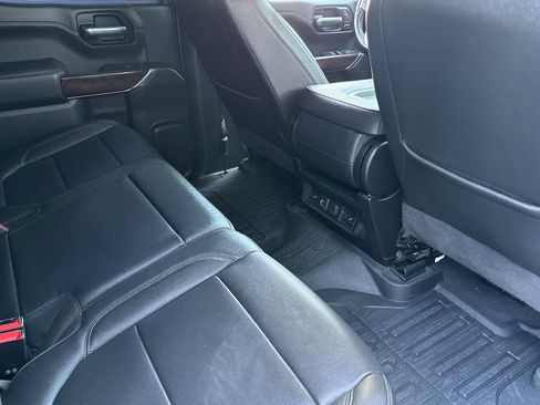 Used 2021 GMC Sierra 1500 SLT RWD image 18