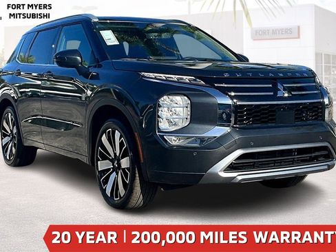 New 2025 Mitsubishi Outlander SEL image 1