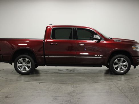 Used 2022 RAM 1500 Limited w/ Body Color Bumper Group image 9