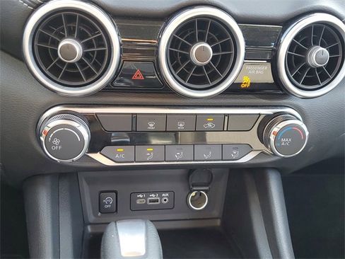 Used 2025 Nissan Sentra SV image 20