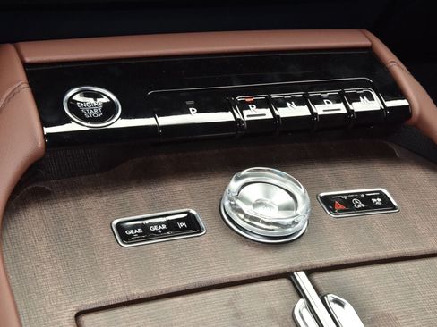New 2026 Lincoln Navigator Reserve AWD/4WD image 32