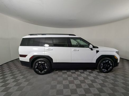 Used 2025 Hyundai Santa Fe SEL image 4