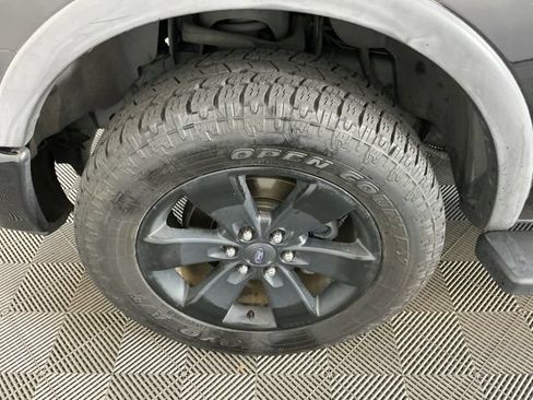 Used 2014 Ford F150 FX4 w/ Equipment Group 402A Luxury AWD/4WD image 7