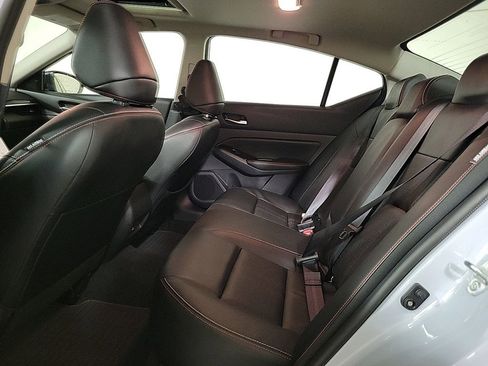 Used 2023 Nissan Altima 2.5 SR w/ SR Premium Package image 15