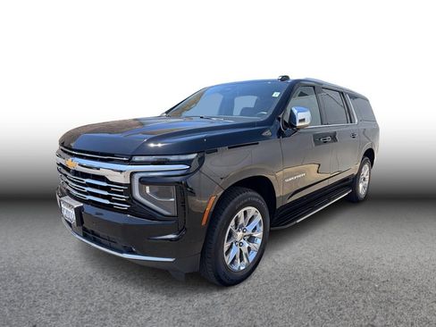 Used 2025 Chevrolet Suburban Premier AWD/4WD image 1