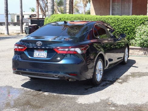 Used 2021 Toyota Camry LE FWD image 9