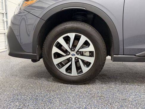 Used 2022 Subaru Outback Premium AWD/4WD image 11