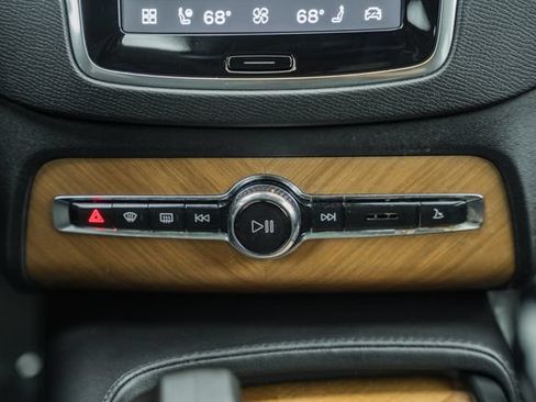 Certified 2023 Volvo XC90 T8 Plus w/ Protection Package Premier AWD/4WD image 23