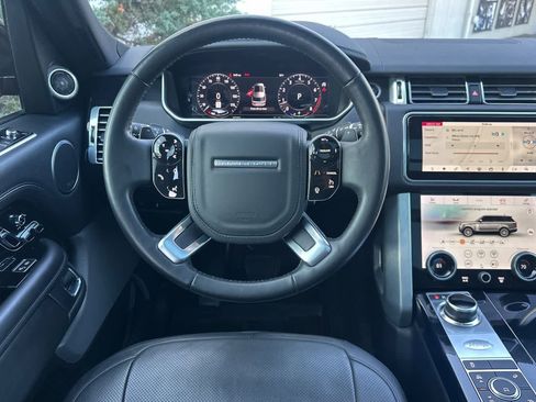 Used 2020 Land Rover Range Rover HSE image 13