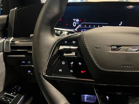 Used 2026 Cadillac Escalade V w/ LPO, ONYX Package image 13