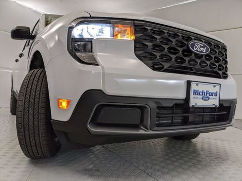 New 2026 Ford Maverick XLT image 28