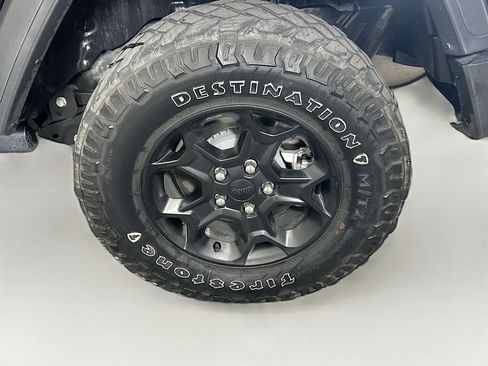 Used 2023 Jeep Wrangler Unlimited AWD/4WD image 11