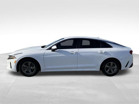 Used 2021 Kia K5 LXS FWD image 2