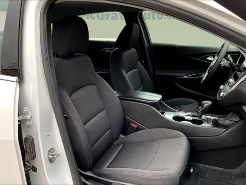 Used 2024 Chevrolet Malibu LT FWD image 27