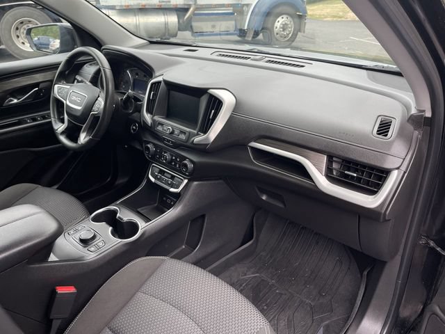 Used 2023 GMC Terrain SLE w/ Driver Convenience Package FWD image 28