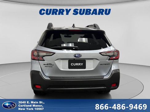 Used 2025 Subaru Outback Onyx Edition w/ Tech Package 2 AWD/4WD image 4