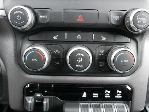 Used 2020 RAM 1500 Big Horn image 23