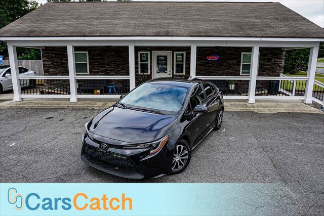 Used 2021 Toyota Corolla LE FWD image 2