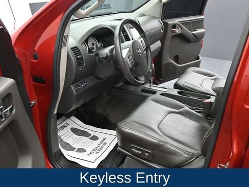 Used 2014 Nissan Frontier PRO-4X w/ Pro-4x Luxury Package image 17