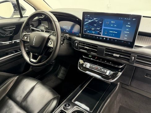 Used 2024 Lincoln Corsair AWD w/ Equipment Group 102A image 30