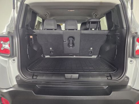 Used 2020 Jeep Renegade Trailhawk w/ UConnect 8.4 Nav Group AWD/4WD image 28