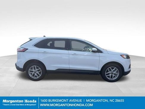 Used 2024 Ford Edge SEL AWD/4WD image 9