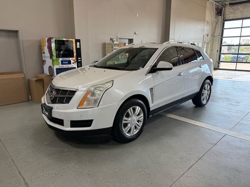 Used 2012 Cadillac SRX Luxury FWD image 2