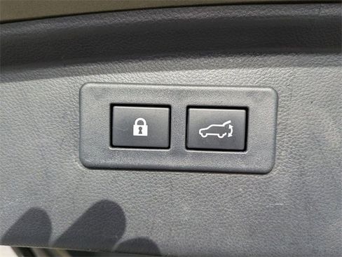 Used 2021 Subaru Outback Premium image 21