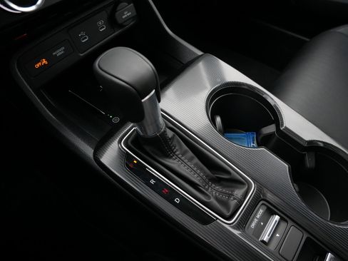 Certified 2025 Honda Civic Sport Touring image 24