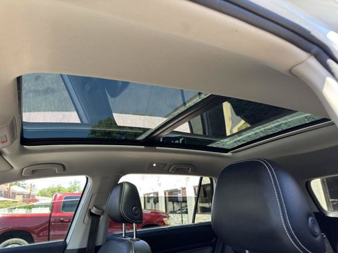 Used 2022 Volkswagen Atlas SE w/ Panoramic Sunroof Package FWD image 21