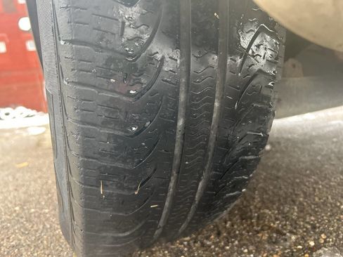 Used 2009 Dodge Avenger SE image 11