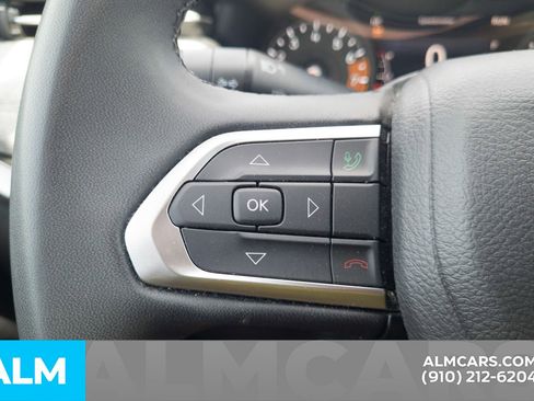 Used 2024 Jeep Compass Latitude AWD/4WD image 29