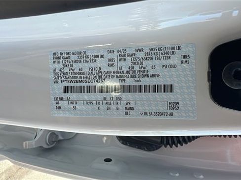 New 2025 Ford F250 Lariat w/ Lariat Ultimate Package image 35