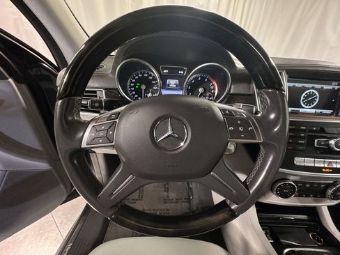 Used 2016 Mercedes-Benz GL 450 4MATIC image 23