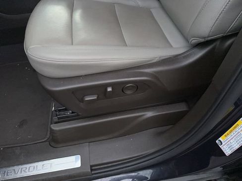 Used 2025 Chevrolet Tahoe LT AWD/4WD image 32